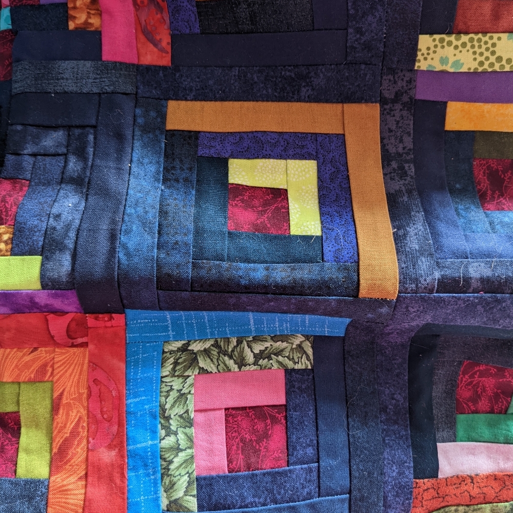 Log cabin pieced quilt top - Picture 3 of 16